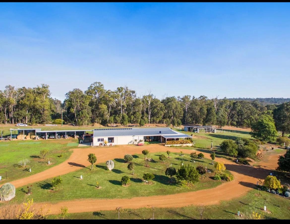 Jarrah Glen Cabins Nannup Esterno foto